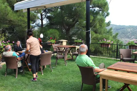 Dış mekân oturma alanı