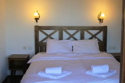 Ful room, view 2 — Erguvanlı Ev
