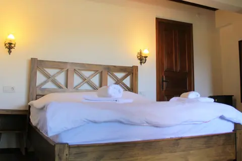 Jasmine room, view 4 — Erguvanlı Ev