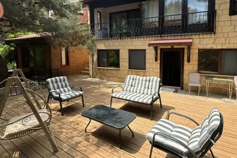 Lower Garden room, view 9 — Erguvanlı Ev